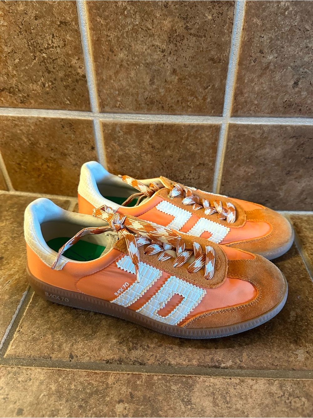 Back 70 Orange Sneakers
